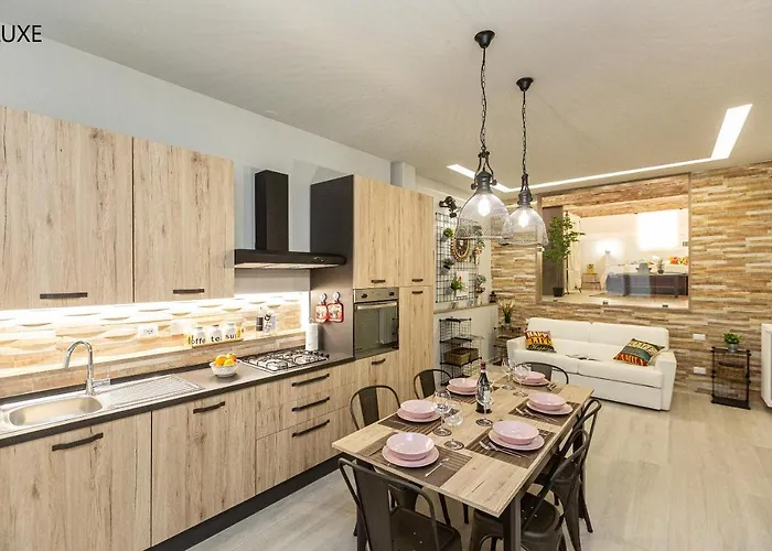 Geppi\'S Apartments