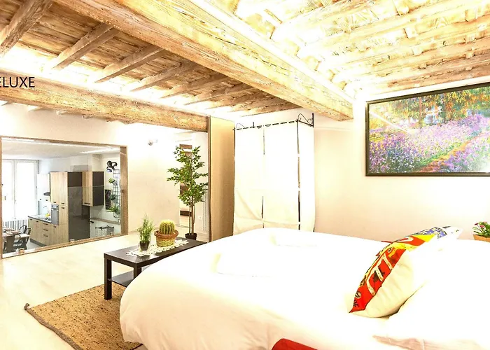 Geppi\'S Apartments